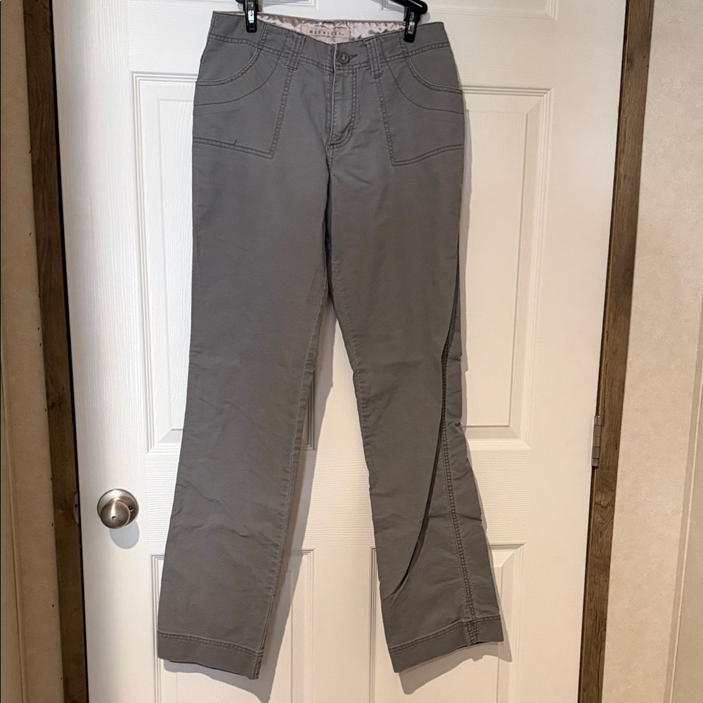 Maurices Gray Capris with Stitch Detail